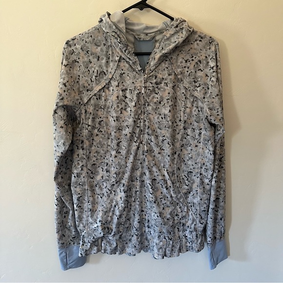 Lululemon Lightened Up Pullover Ambient Grey - Picture 4 of 13